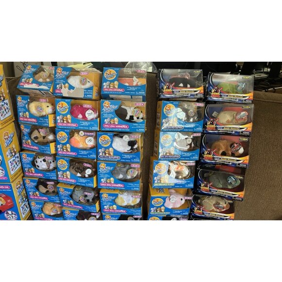 Zhu Zhu Pets Lot WHAT? 40 Ball Shops, Battle? Hamster Rockstars  Wild Bunch Kung - Picture 5 of 11